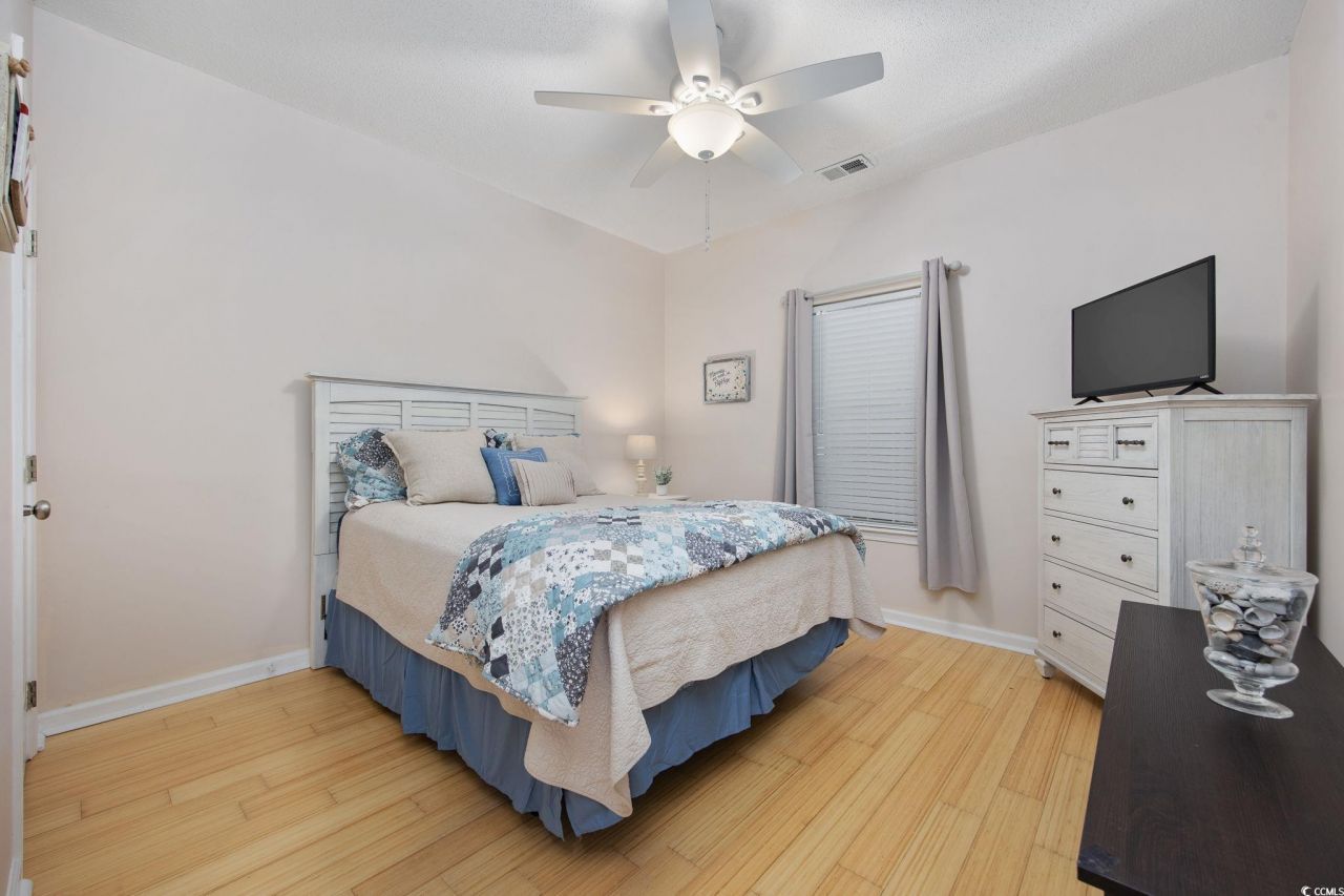 2000 Cross Gate Blvd. Photo 11