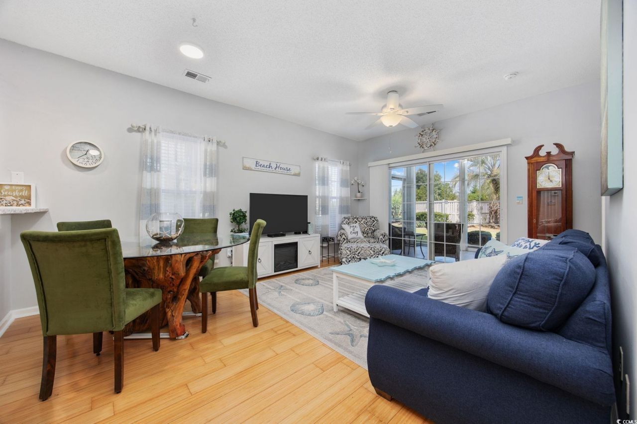 2000 Cross Gate Blvd. Photo 7