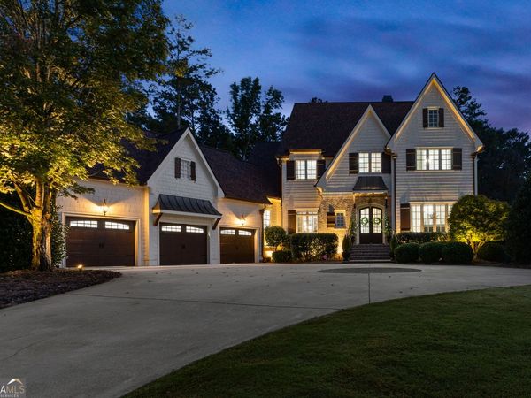 205 Newhaven Drive, Fayetteville, GA 30215