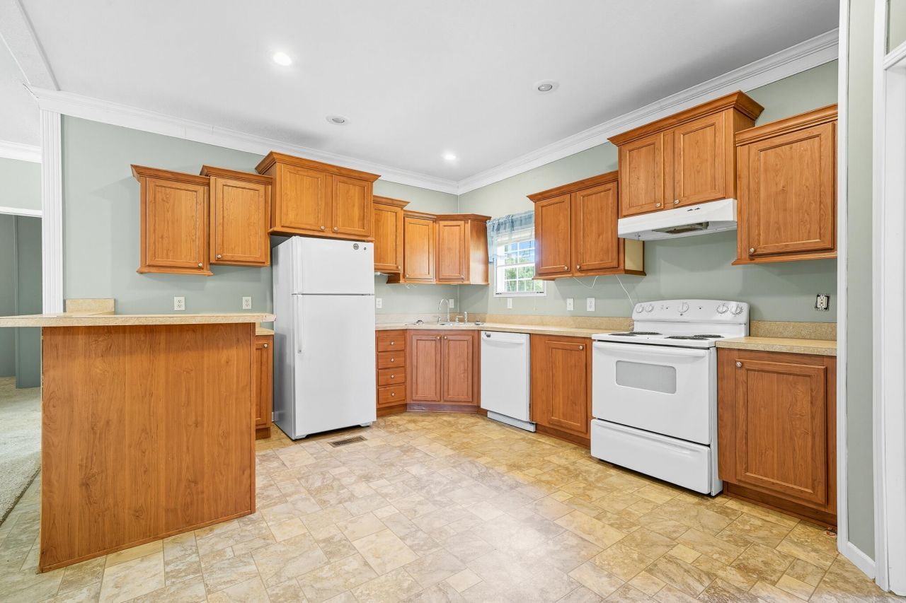 2290 Bethera Road Photo 10