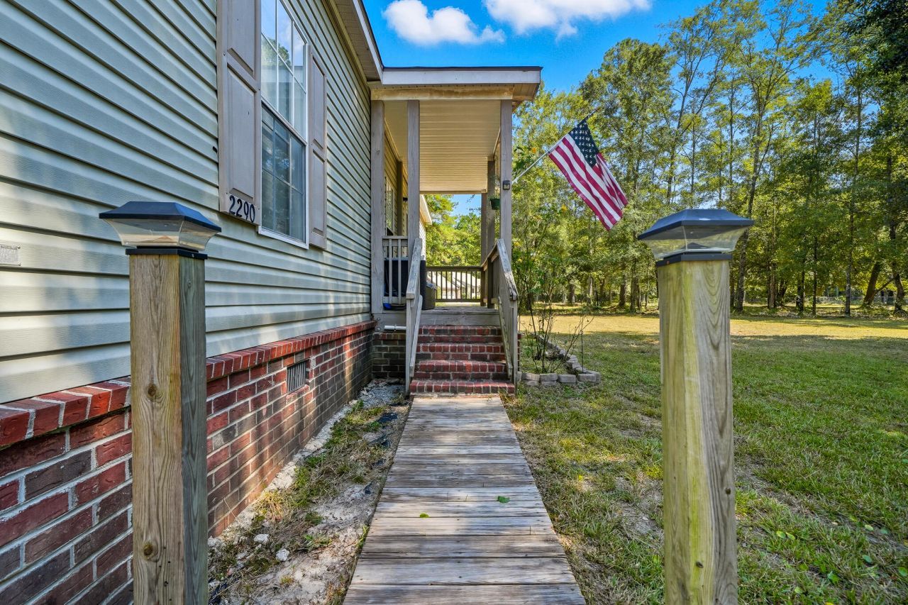 2290 Bethera Road Photo 6