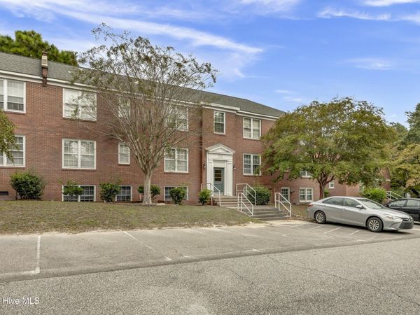 2940 Oleander Drive, Unit F11, Wilmington, NC 28403