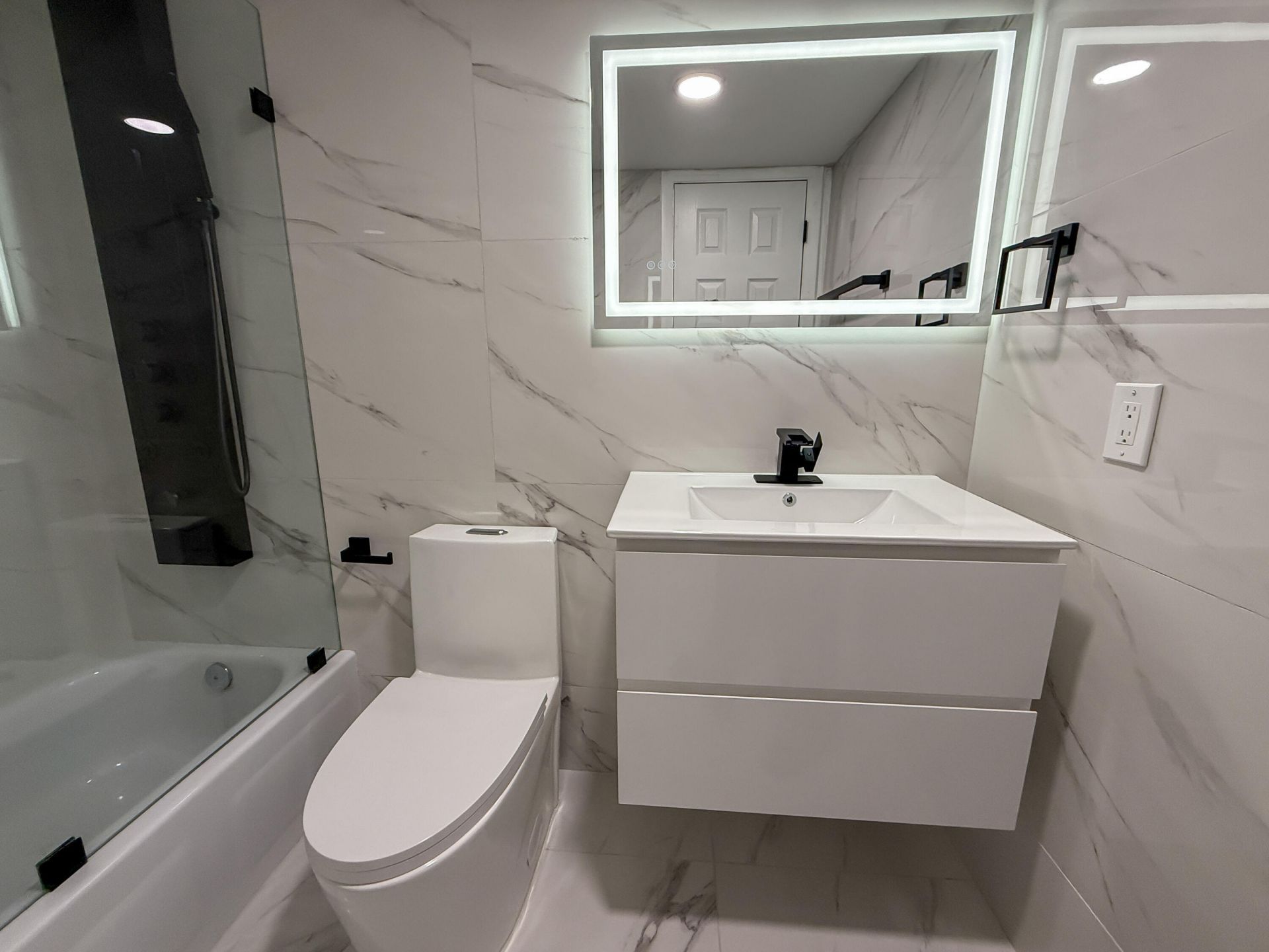 2780 N Pine Island Road, Unit 211, Sunrise, FL 33322 Photo