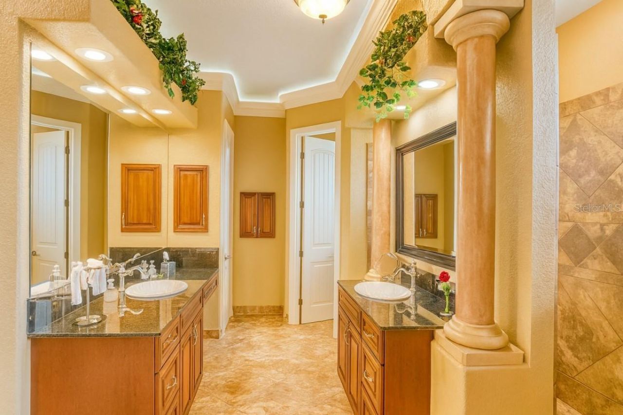 135 Tina Island Drive, Osprey, FL 34229 Photo