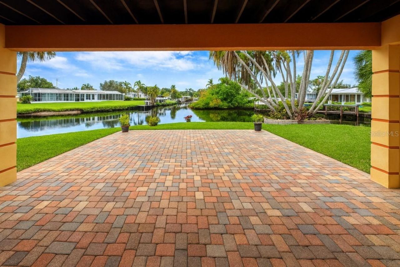 135 Tina Island Drive, Osprey, FL 34229 Photo