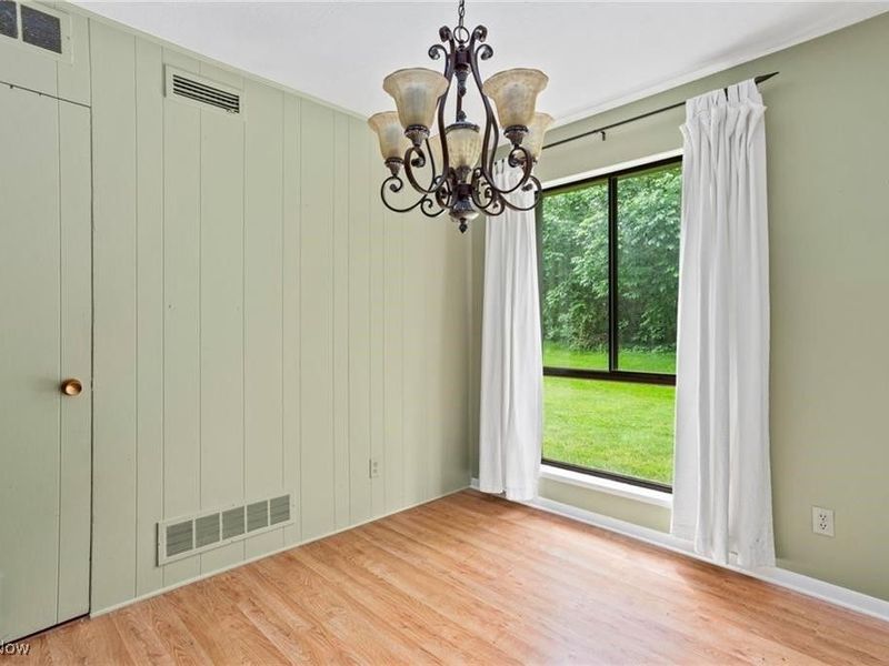 6270 Greenwood, Unit 402, Northfield, OH 44067 Photo 5