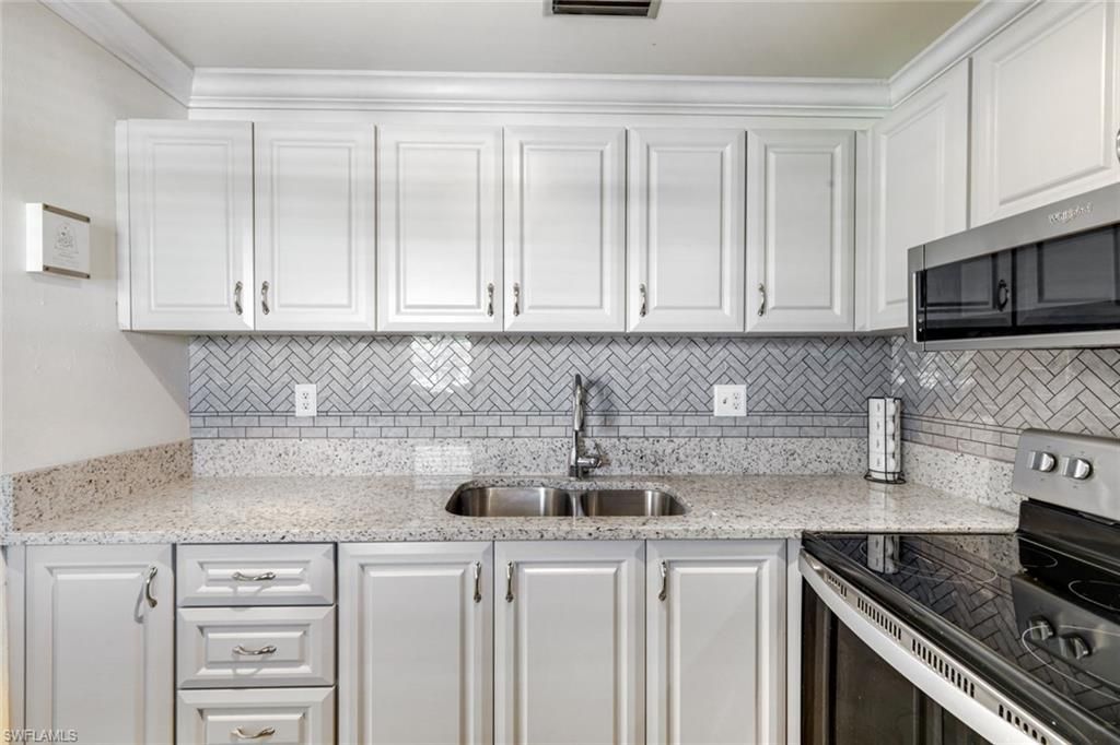 1010 Tropic Ter, North Fort Myers, FL 33903 Photo