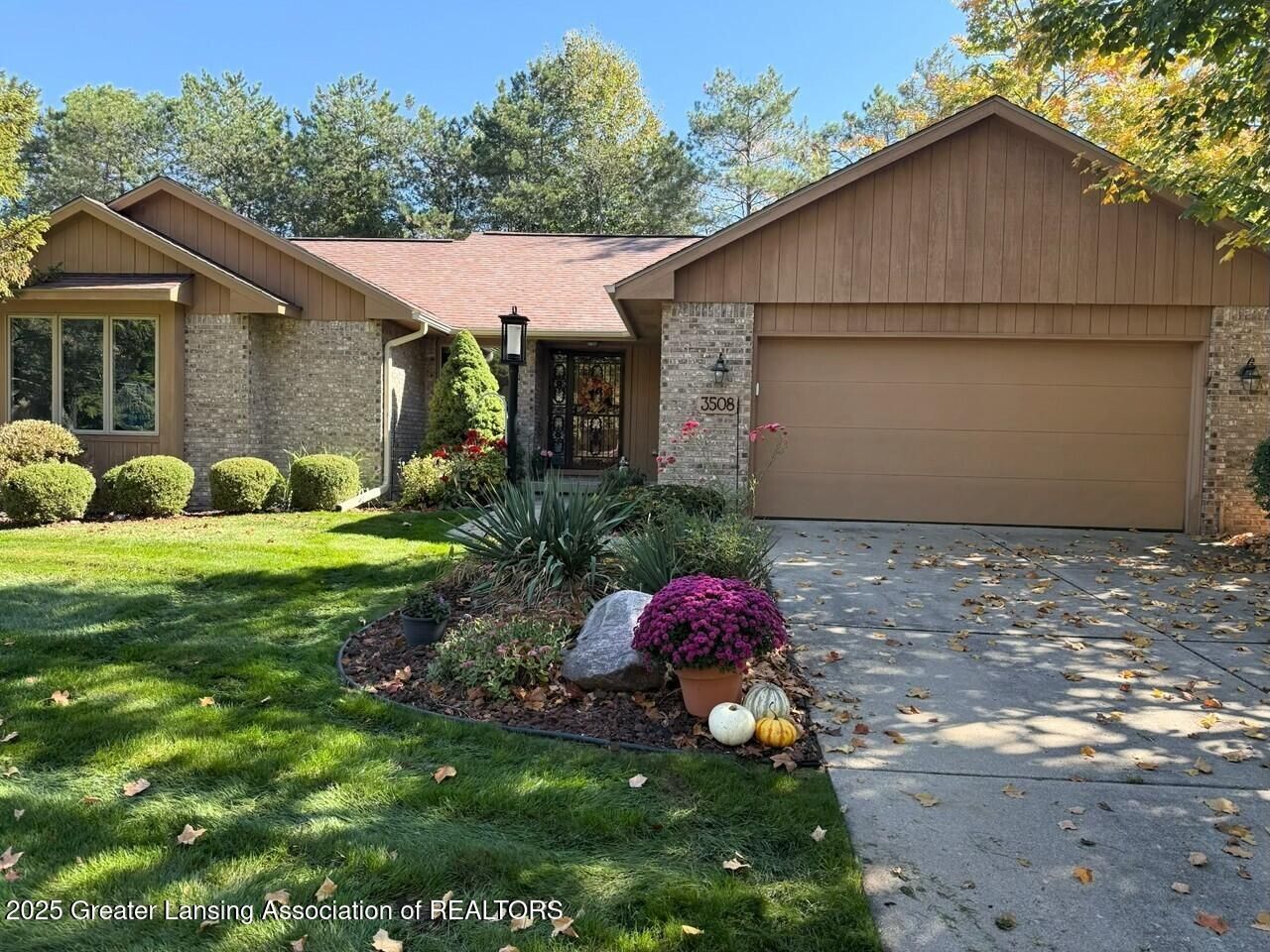 3508 Muirfield Drive, Lansing, MI 48911 Main Photo