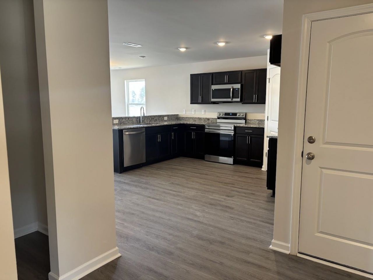 1118 Oscar Rd. Photo 5