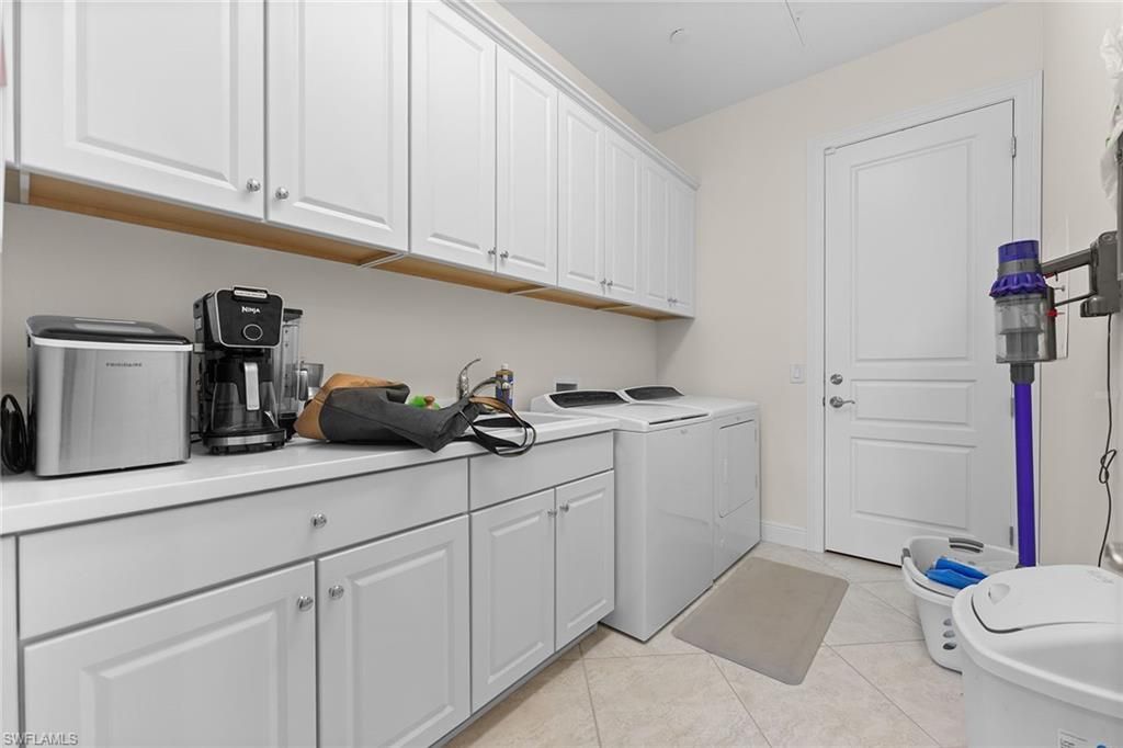 4761 Via Del Corso Ln, Unit 402, Bonita Springs, FL 34134 Photo