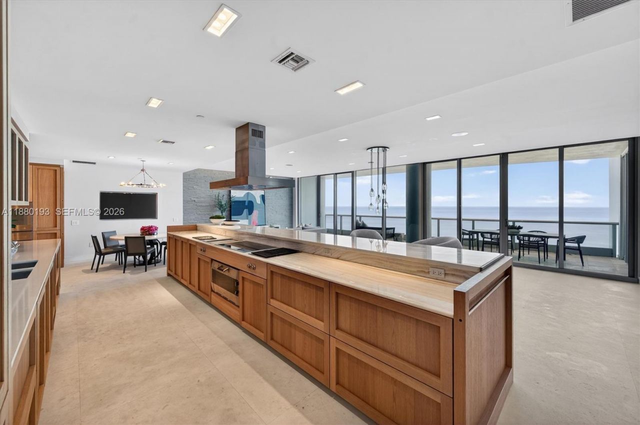 5959 Collins Ave, Unit 1804 / 180, Miami Beach, FL 33140 Photo