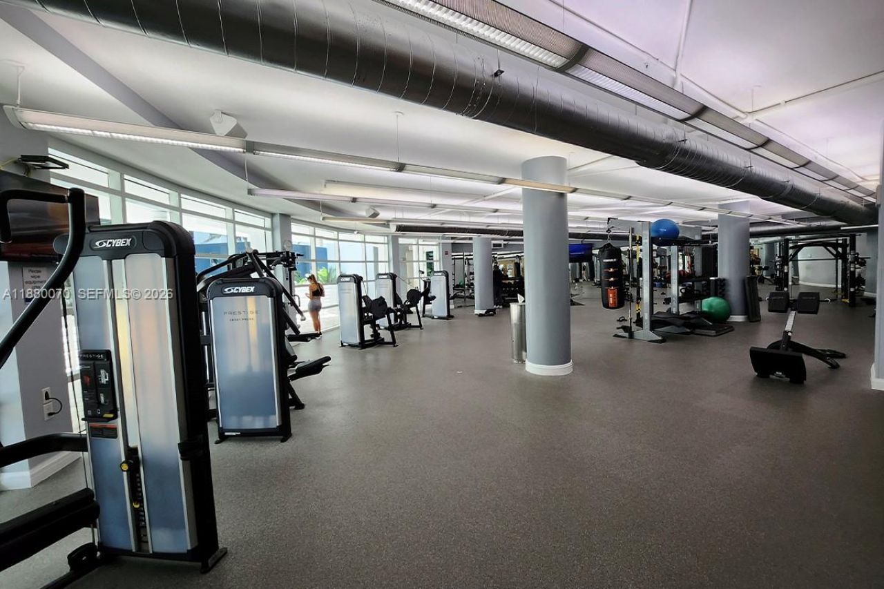 253 NE 2nd St, Unit 903, Miami, FL 33132 Photo