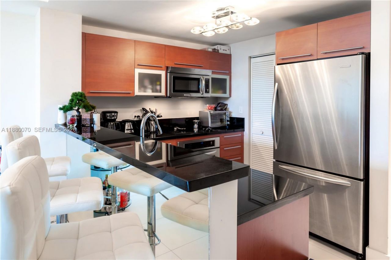 253 NE 2nd St, Unit 903, Miami, FL 33132 Photo