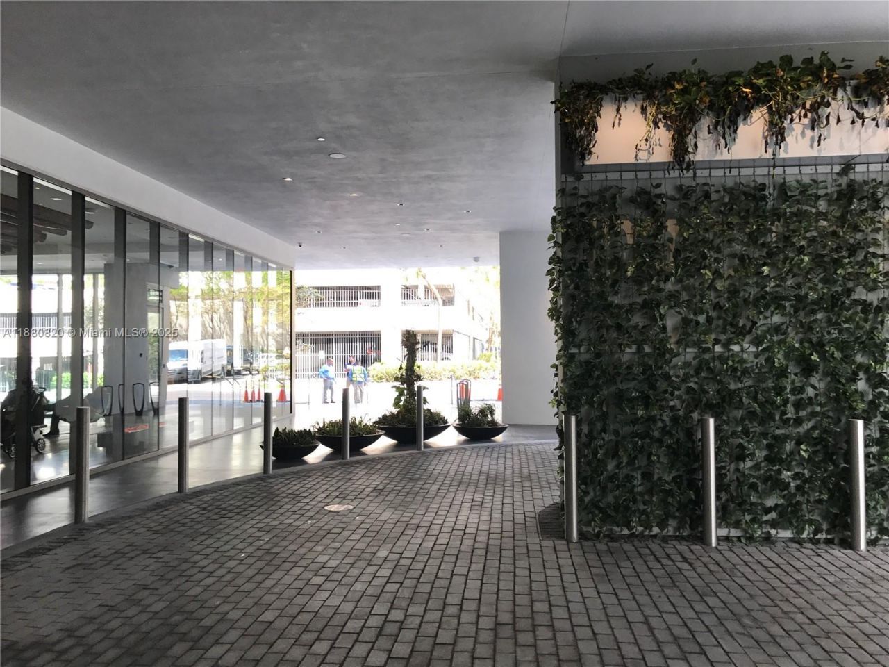 1010 Brickell Ave, Unit 1504, Miami, FL 33131 Photo