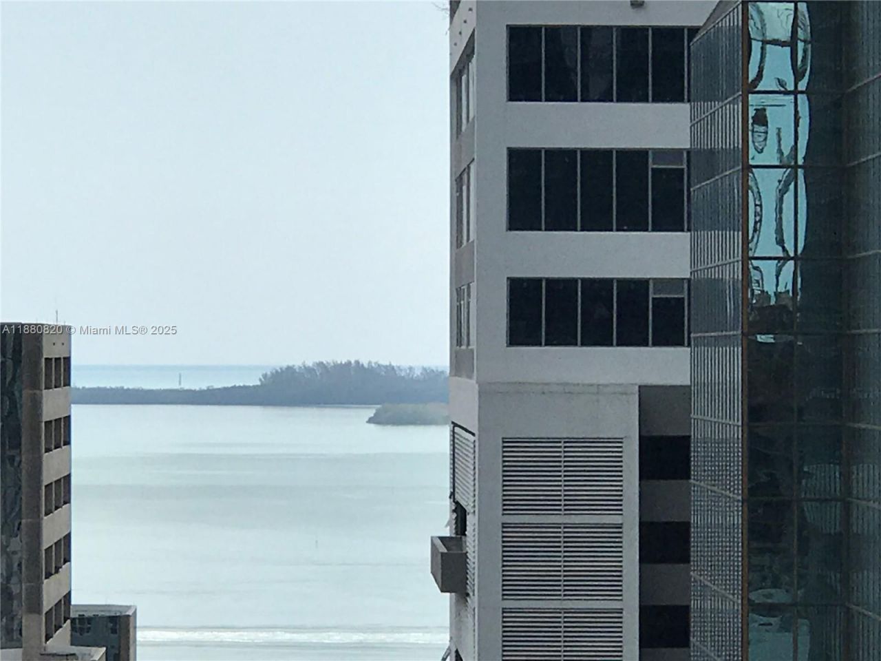 1010 Brickell Ave, Unit 1504, Miami, FL 33131 Photo