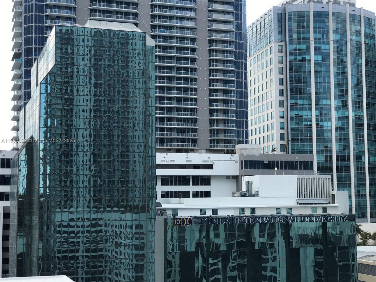 1010 Brickell Ave, Unit 1504, Miami, FL 33131 Photo