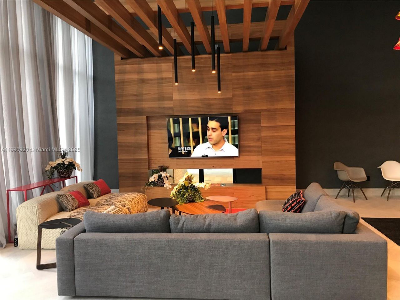 1010 Brickell Ave, Unit 1504, Miami, FL 33131 Photo