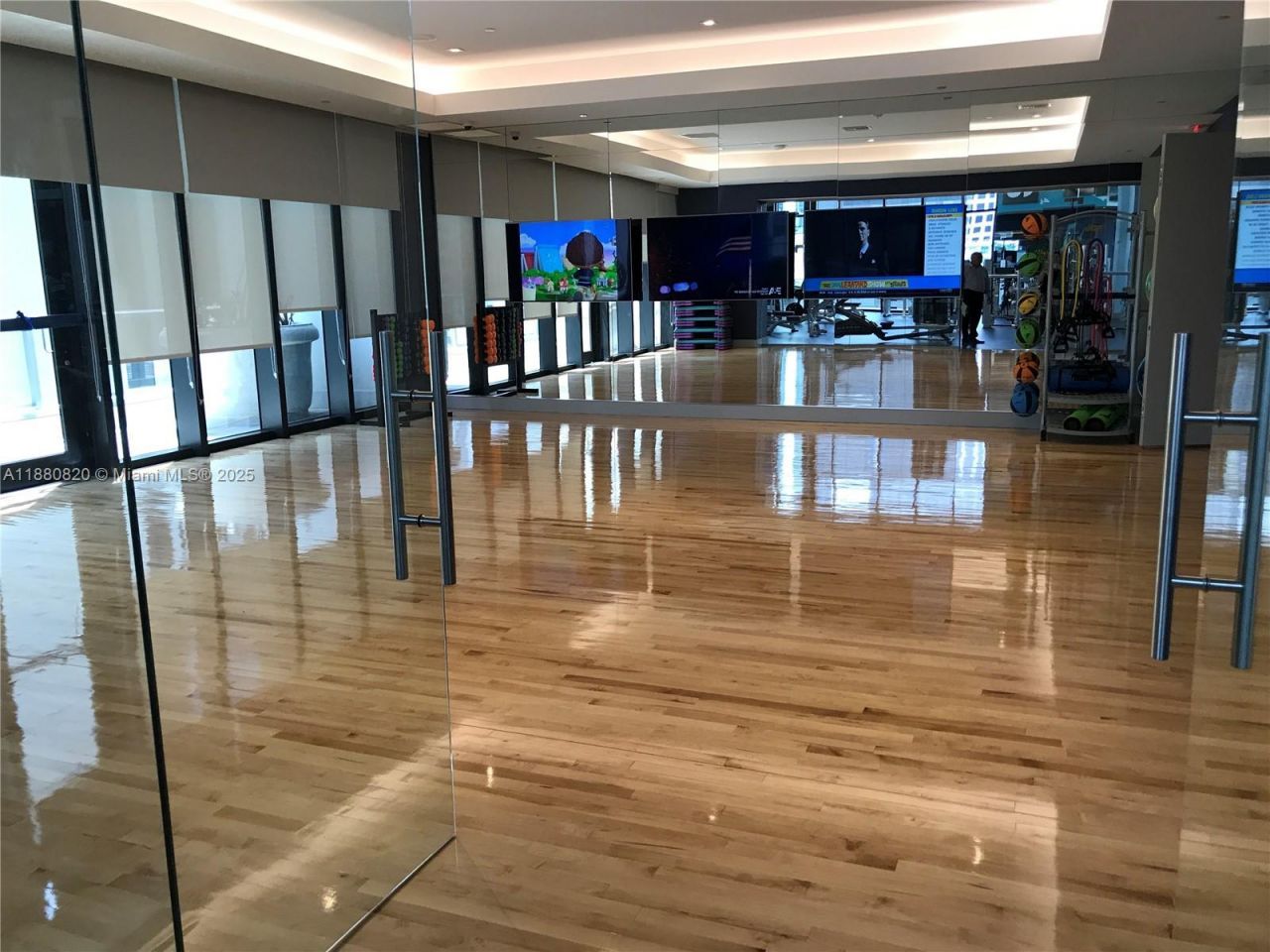 1010 Brickell Ave, Unit 1504, Miami, FL 33131 Photo