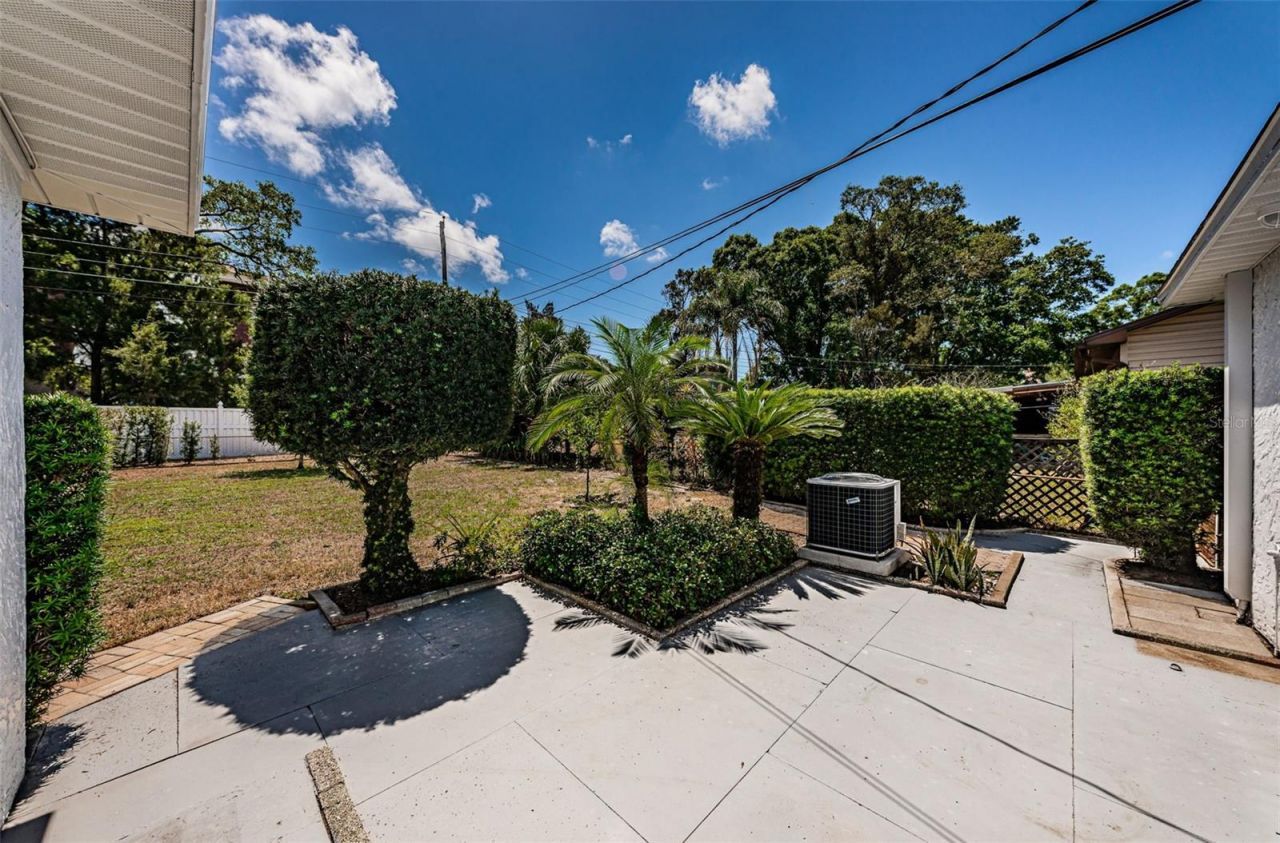 2110 57th Avenue N, Saint Petersburg, FL 33714 Photo