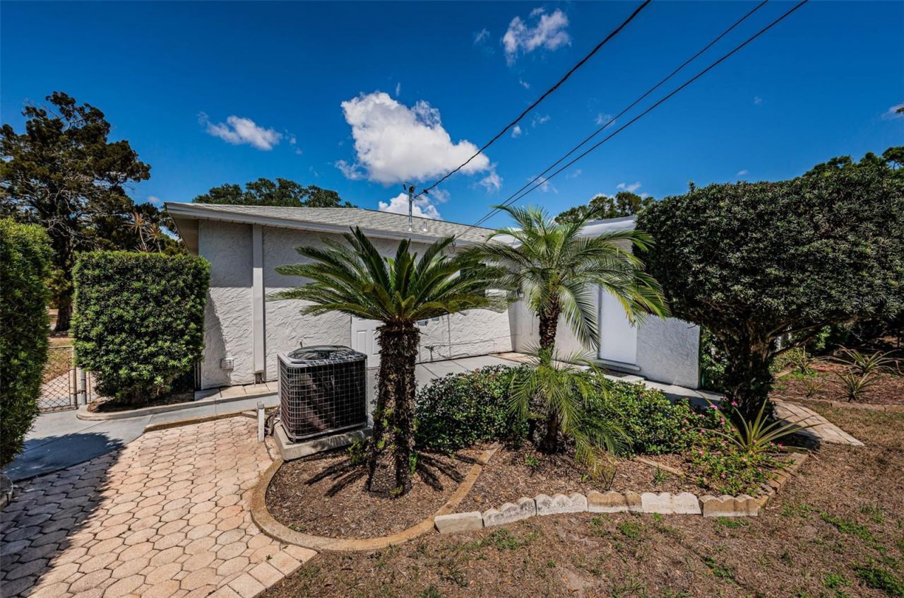 2110 57th Avenue N, Saint Petersburg, FL 33714 Photo