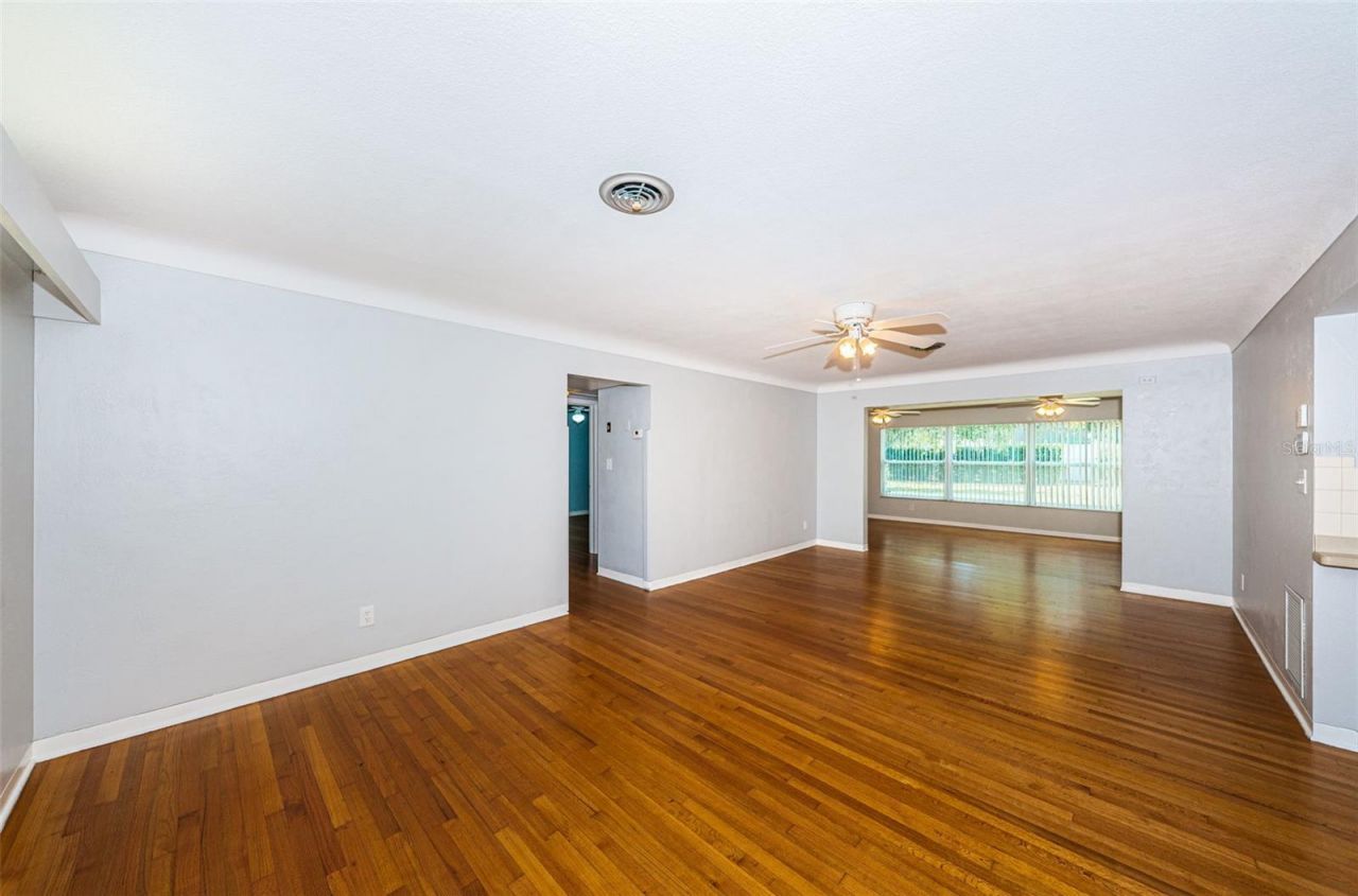 2110 57th Avenue N, Saint Petersburg, FL 33714 Photo