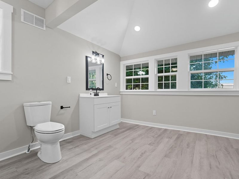 210 N Oakley Avenue, Columbus, OH 43204 Photo 13