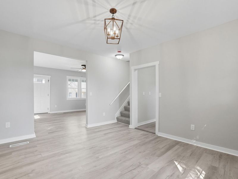 210 N Oakley Avenue, Columbus, OH 43204 Photo 7