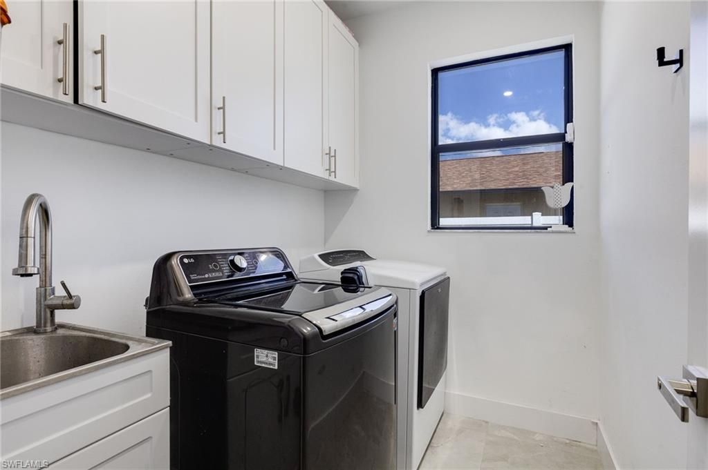 307 NE 6th Ter, Cape Coral, FL 33909 Photo