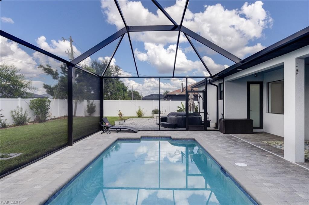 307 NE 6th Ter, Cape Coral, FL 33909 Photo