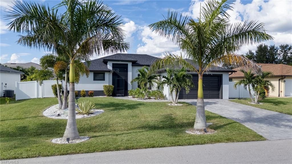 307 NE 6th Ter, Cape Coral, FL 33909 Photo