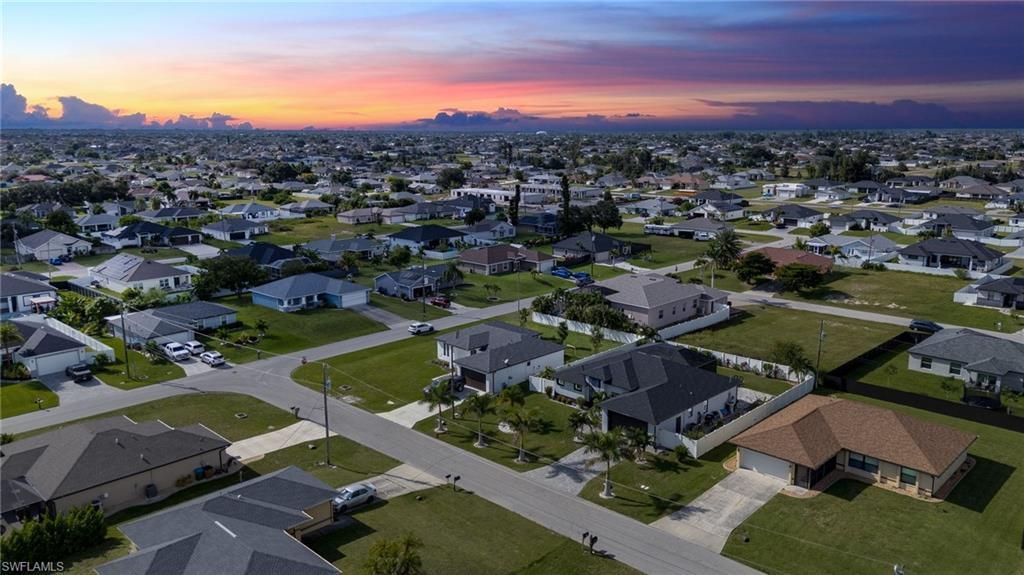 307 NE 6th Ter, Cape Coral, FL 33909 Photo