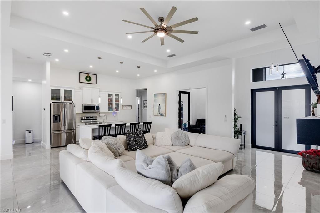 307 NE 6th Ter, Cape Coral, FL 33909 Photo