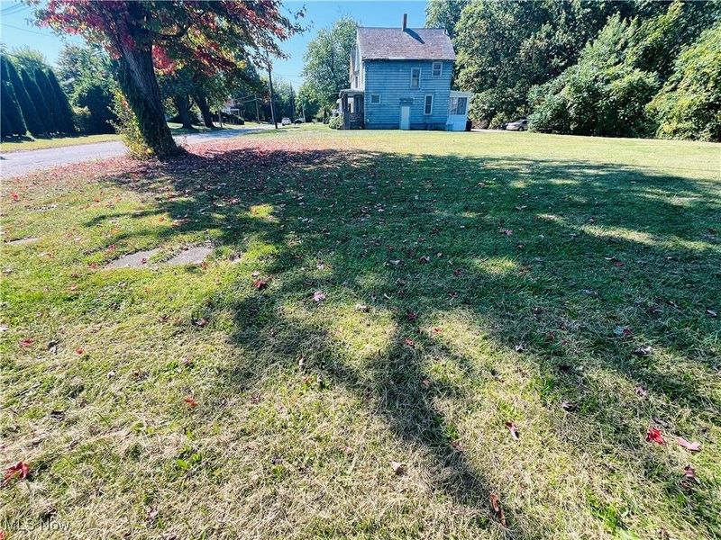 705 W 35th Street, Ashtabula, OH 44004 Photo 3
