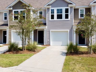 4671 Palm View Circle, North Charleston, SC 29418