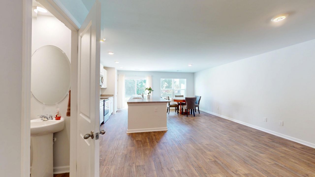 4671 Palm View Circle Photo 10