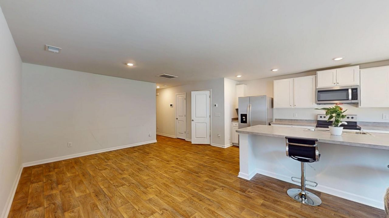 4671 Palm View Circle Photo 9