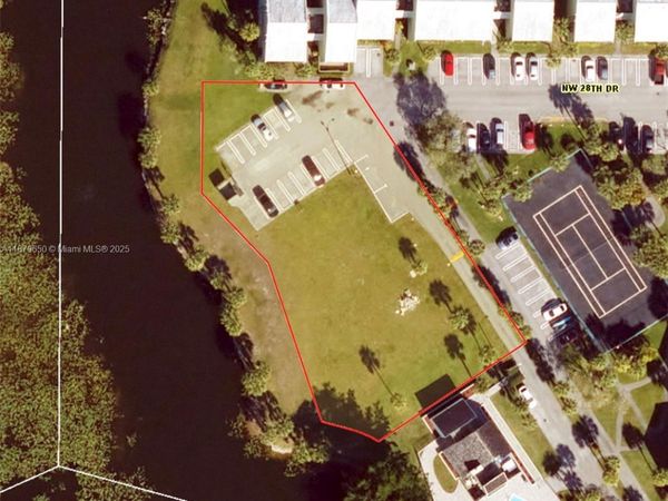 28 Nw Dr, Coral Springs, FL 33065