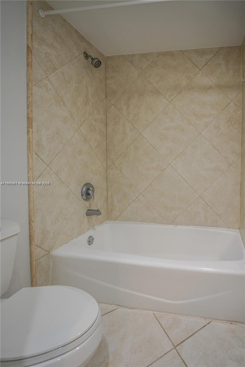 401 69th St, Unit 609, Miami Beach, FL 33141 Photo