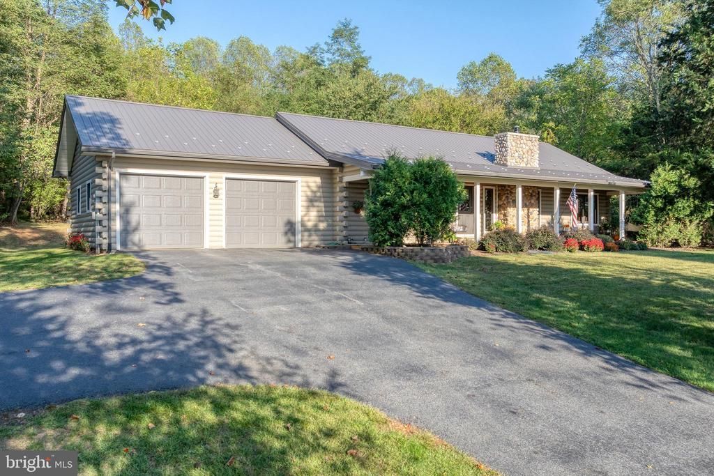 1967 Pinetown Road, Wellsville, PA 17365 Main Photo