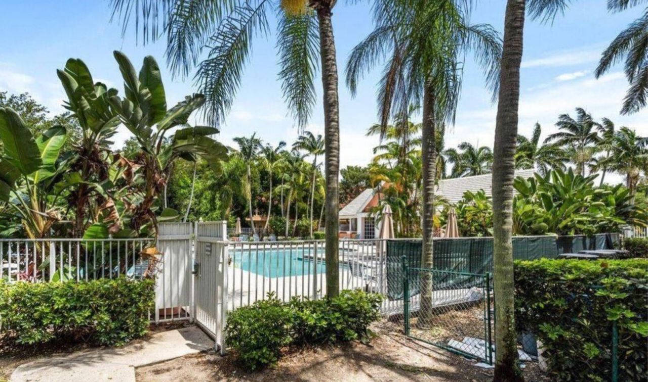 1055 Crystal Way, Unit A, Delray Beach, FL 33444 Photo