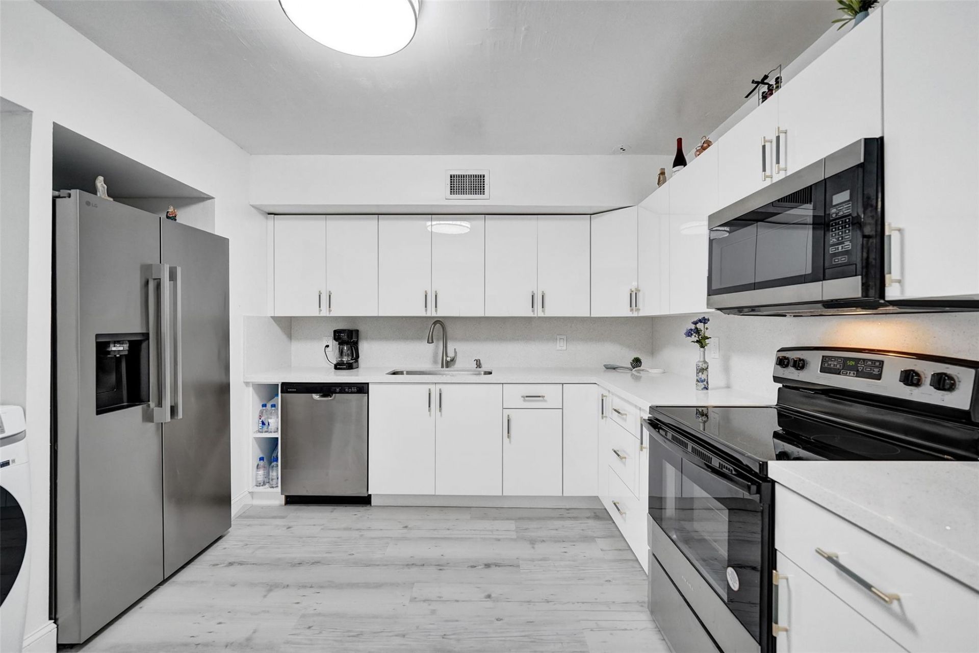 2800 N 46th Avenue, Unit A404, Hollywood, FL 33021 Photo