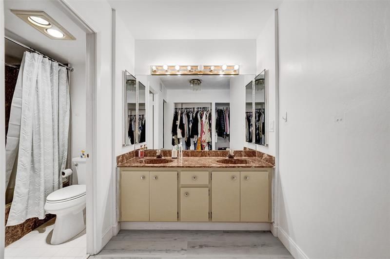 2800 N 46th Ave, Unit A404, Hollywood, FL 33021 Photo