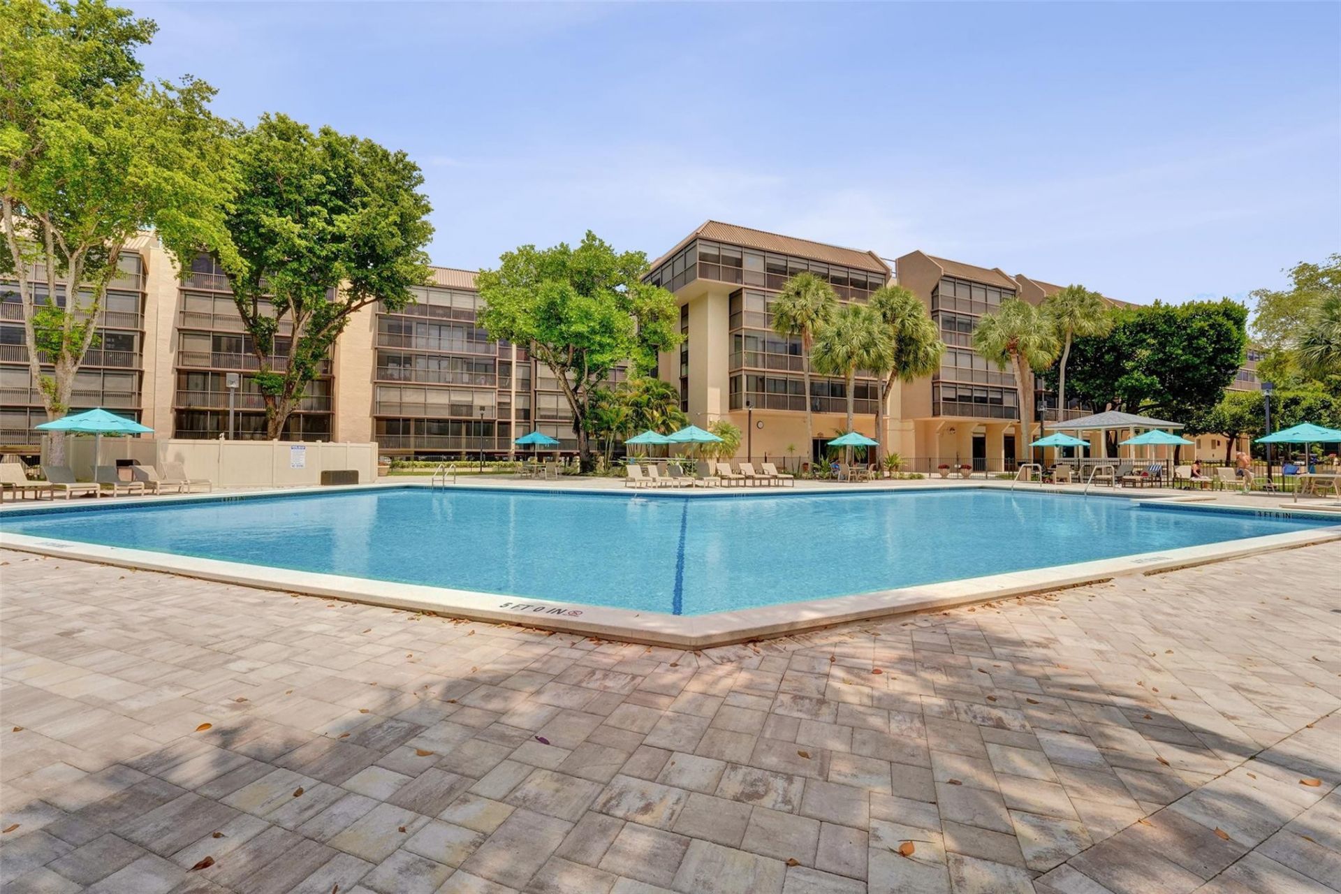 2800 N 46th Avenue, Unit A404, Hollywood, FL 33021 Photo