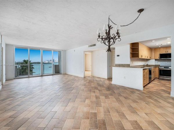 10350 W Bay Harbor Dr, Unit 5R, Bay Harbor Islands, FL 33154