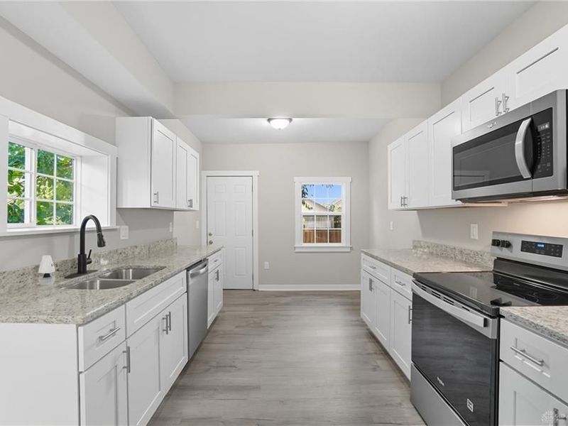 210 N Oakley Avenue, Columbus, OH 43204 Photo 11