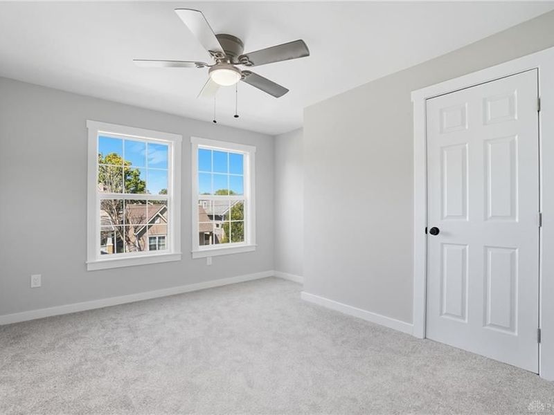 210 N Oakley Avenue, Columbus, OH 43204 Photo 12