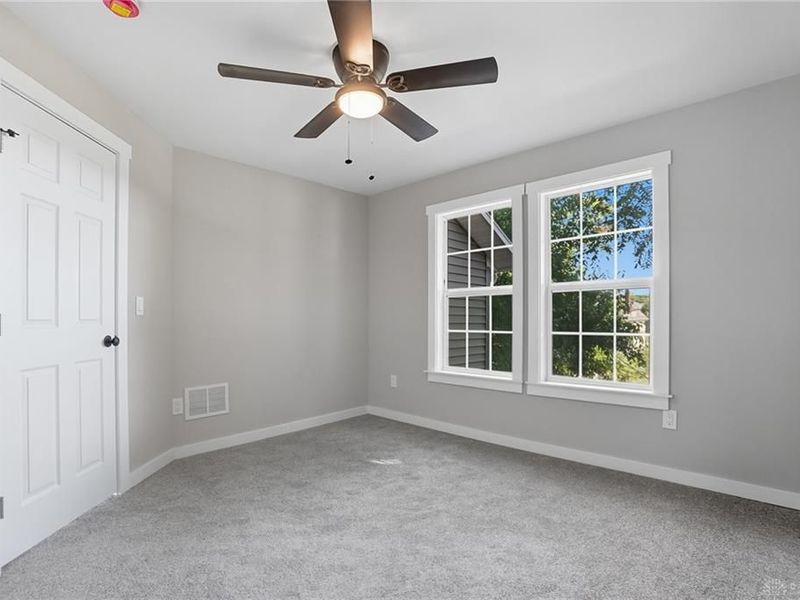 210 N Oakley Avenue, Columbus, OH 43204 Photo 19