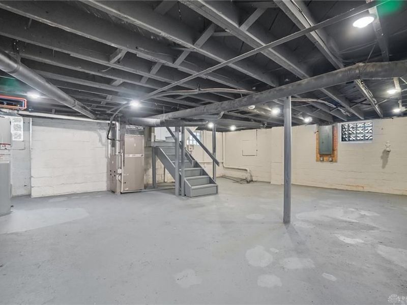 210 N Oakley Avenue, Columbus, OH 43204 Photo 22