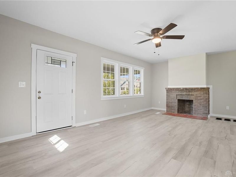 210 N Oakley Avenue, Columbus, OH 43204 Photo 4