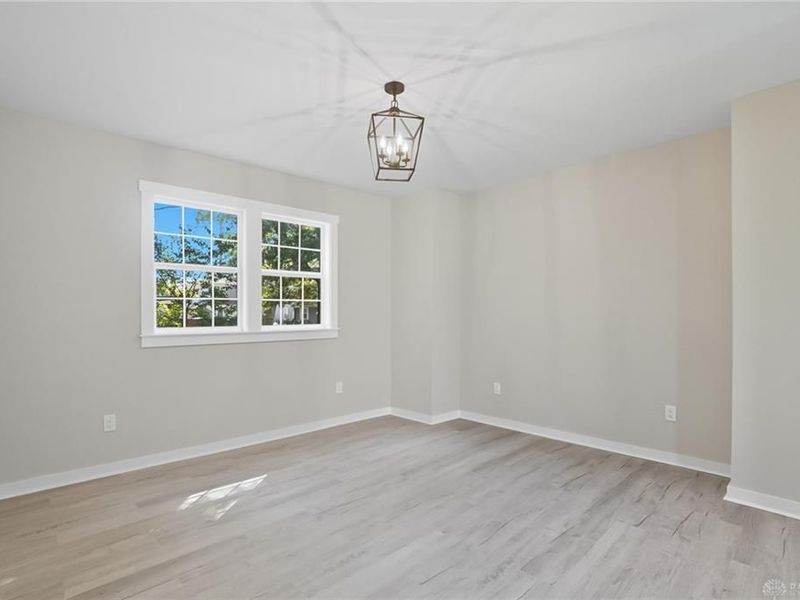 210 N Oakley Avenue, Columbus, OH 43204 Photo 6